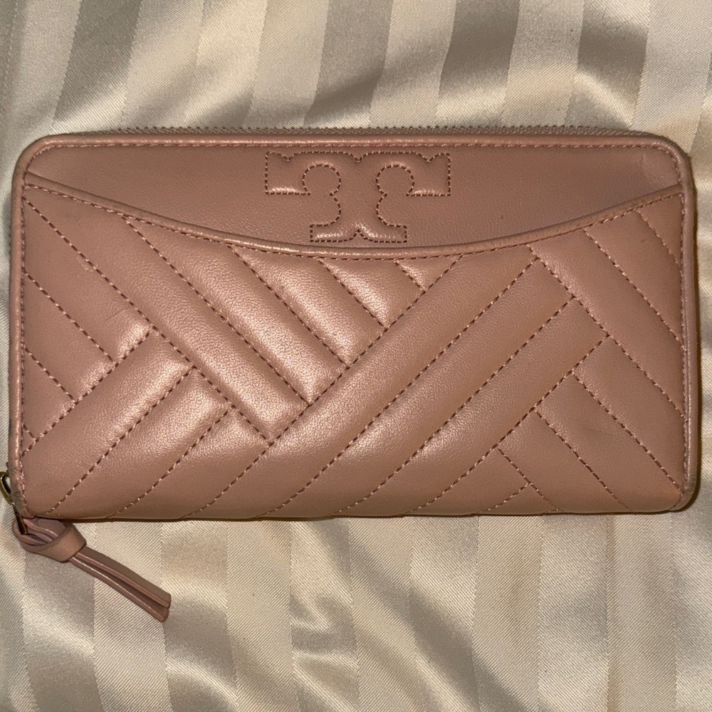 Tory Burch Blush Quilted Women's Wallet